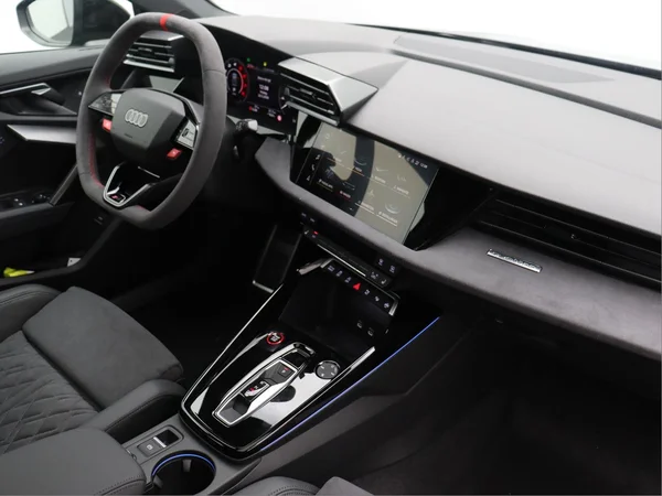 AUDI RS3 Sedan (2026) — foto 9 van 15