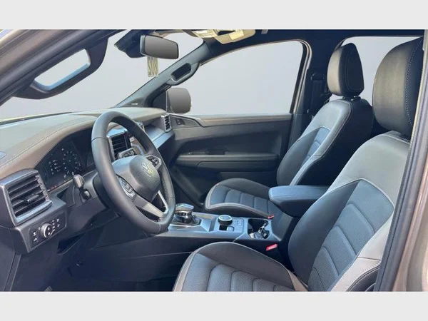 VOLKSWAGEN Amarok Double Cab (2026) — foto 4 van 19