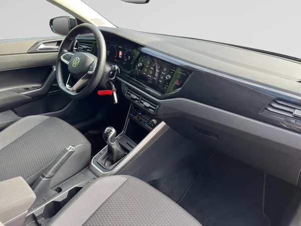 VOLKSWAGEN Polo (2023) — foto 14 van 16