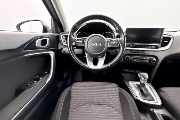 Kia Xceed (2022) — foto 35 van 35