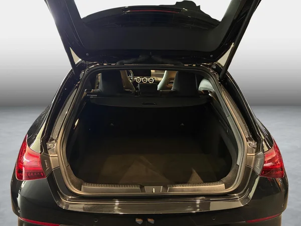 Mercedes-Benz CLA (2025) — foto 12 van 15
