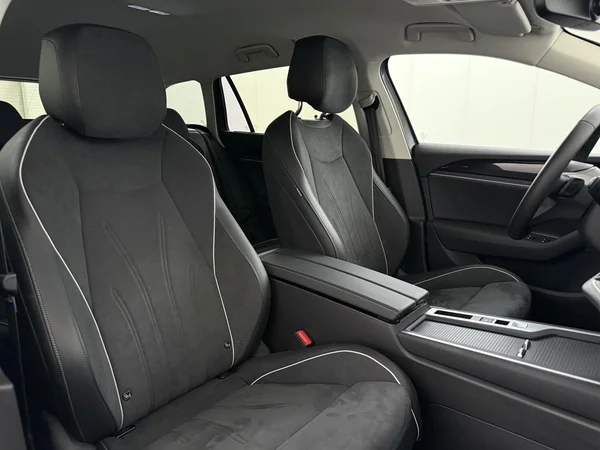 VOLKSWAGEN Passat SW (2025) — foto 11 van 19
