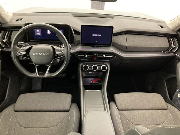 SKODA Kodiaq (2025) — foto 10 van 36
