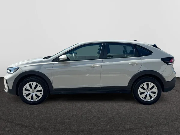VOLKSWAGEN Taigo (2023) — foto 12 van 24