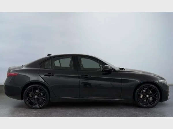 Alfa Romeo Giulia (2020) — foto 20 van 26