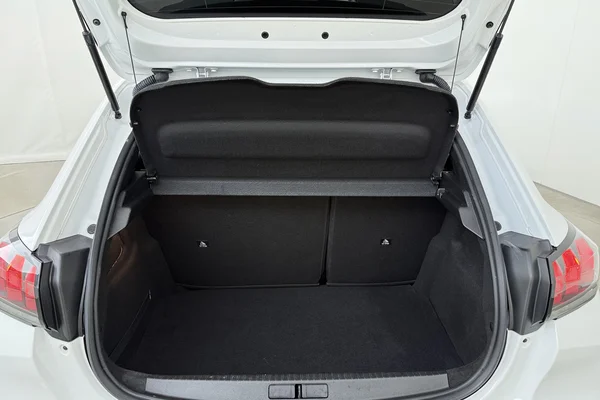 Peugeot 208 (2023) — foto 15 van 19