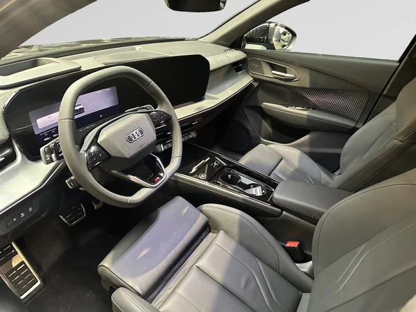 AUDI Q3 SUV e-hybrid (PHEV) (2026) — foto 2 van 23