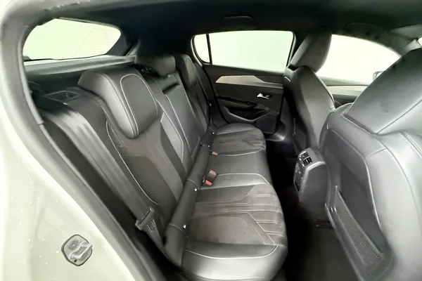 Peugeot 308 (2023) — foto 11 van 28