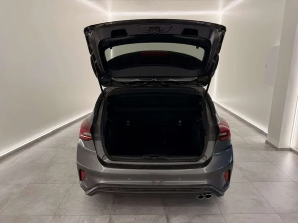 Ford Focus (2025) — foto 18 van 20