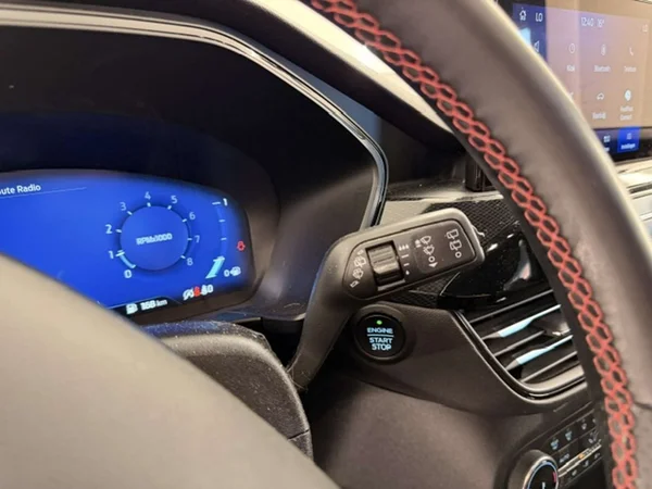 Ford Kuga (2023) — foto 10 van 24