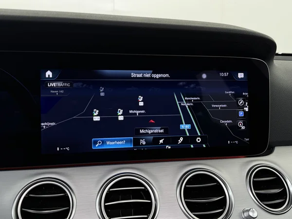 MERCEDES E 300 (2021) — foto 10 van 34