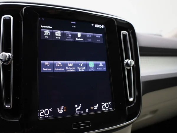 Volvo XC40 (2022) — foto 19 van 44
