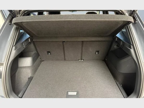 Volkswagen Tiguan (2025) — foto 21 van 28