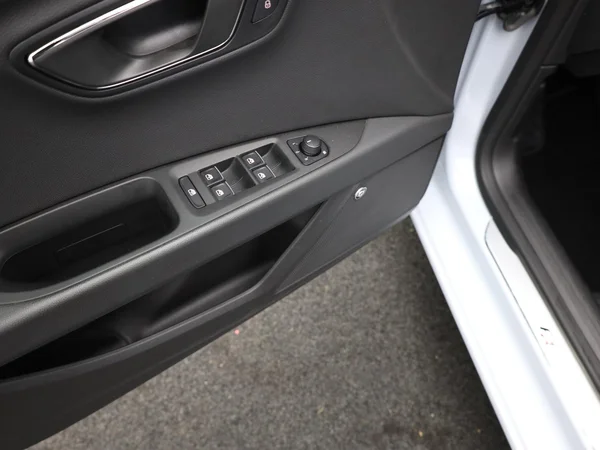 SEAT Leon (2020) — foto 5 van 22