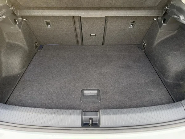 VOLKSWAGEN T-Roc (2023) — foto 14 van 24