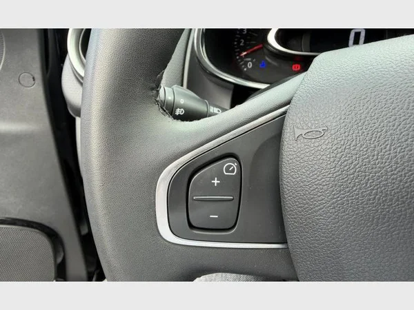 Renault Clio IV Phase II (2017) — foto 14 van 24