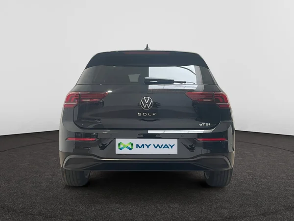 VOLKSWAGEN Golf VIII (2025) — foto 11 van 15
