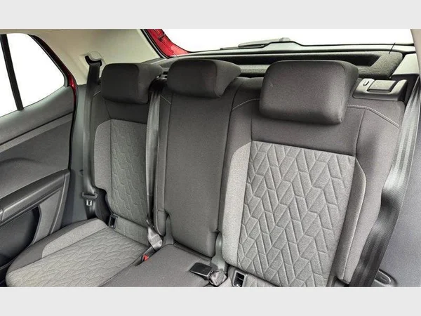 Volkswagen T-Cross (2024) — foto 3 van 27