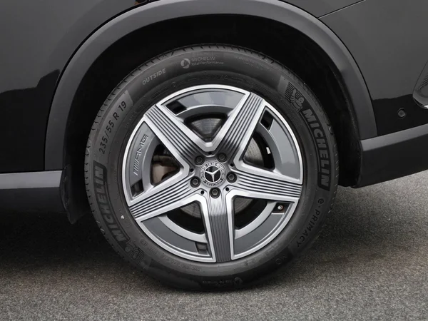 Mercedes-Benz GLC (2025) — foto 4 van 50