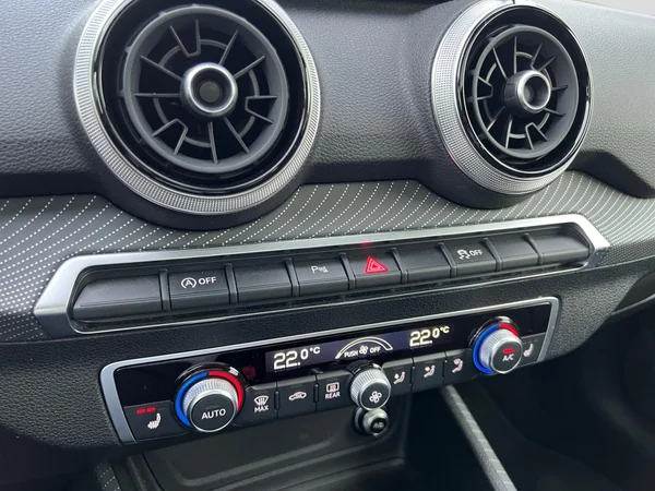 AUDI Q2 (2025) — foto 2 van 21