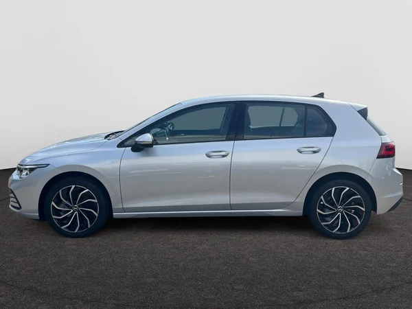 VOLKSWAGEN Golf VIII (2024) — foto 12 van 24