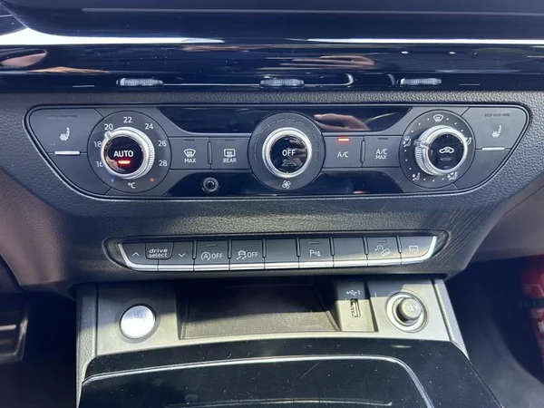AUDI Q5 Sportback Dsl (2022) — foto 13 van 38