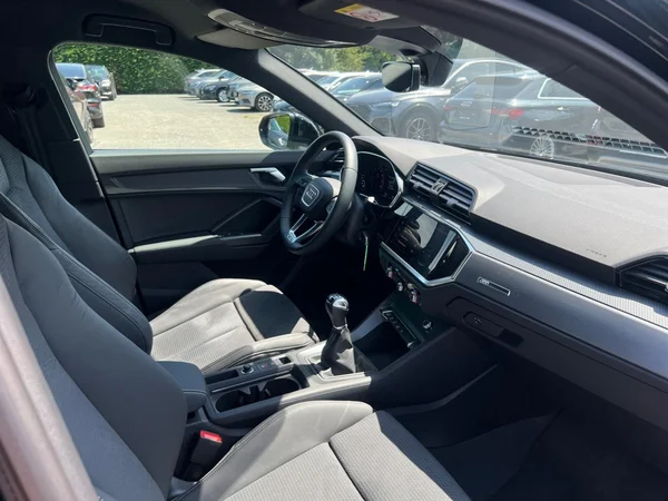 AUDI Q3 Sportback (2023) — foto 16 van 24