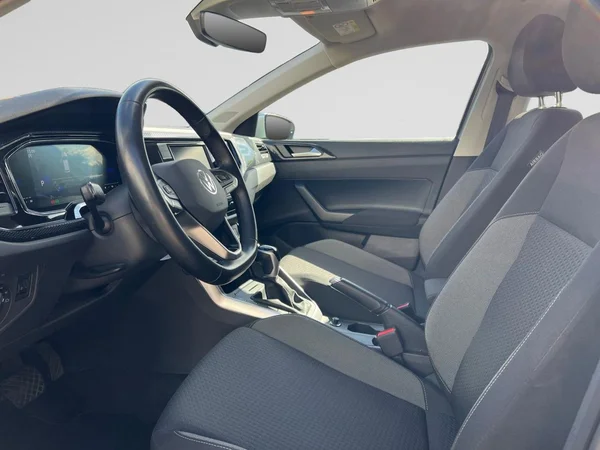 VOLKSWAGEN Polo (2024) — foto 24 van 24