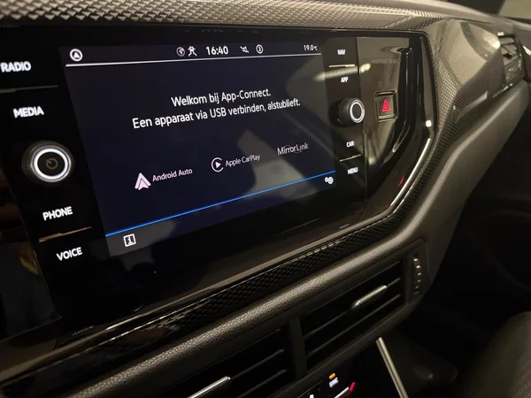 VOLKSWAGEN Taigo (2023) — foto 14 van 15