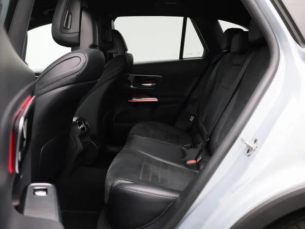 Mercedes-Benz GLC (2025) — foto 3 van 46
