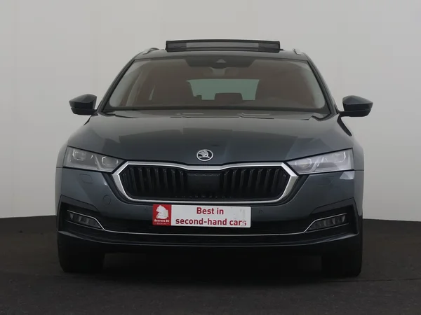 SKODA Octavia (2022) — foto 30 van 32