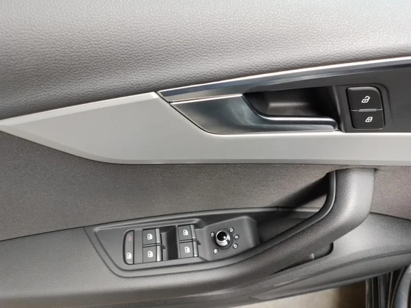 AUDI A4 Avant (2023) — foto 7 van 22