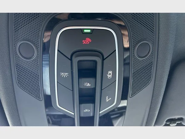 Audi A4 (2023) — foto 35 van 40