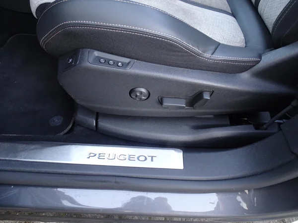 Peugeot 3008 (2021) — foto 20 van 30