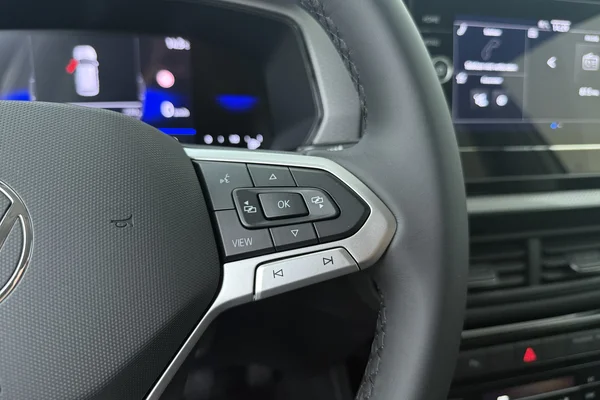 Volkswagen T-Cross — foto 7 van 17