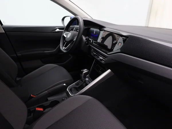 VOLKSWAGEN Taigo (2024) — foto 12 van 18