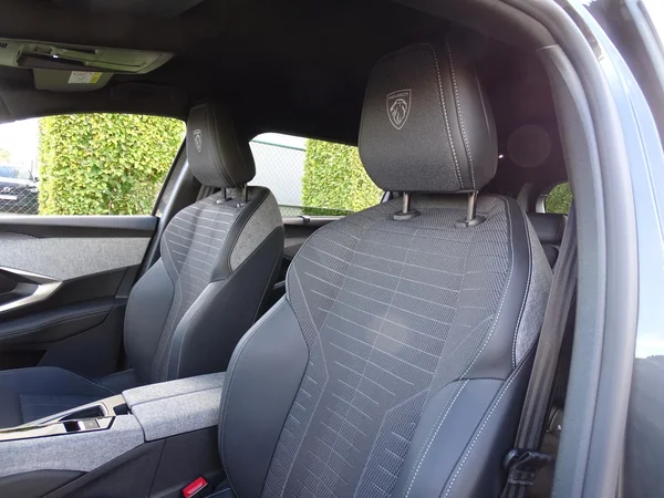 Peugeot e-5008 (2026) — foto 6 van 27