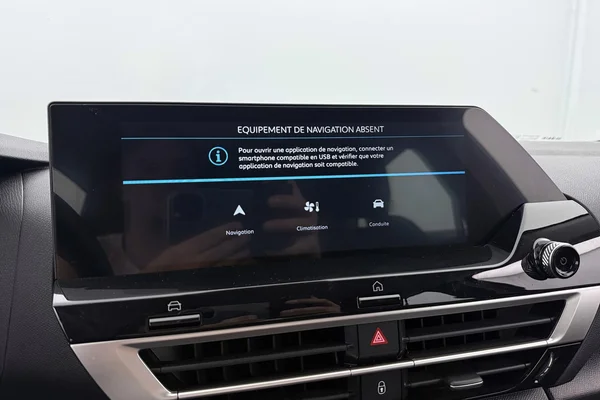 Citroen C4 (2023) — foto 11 van 32