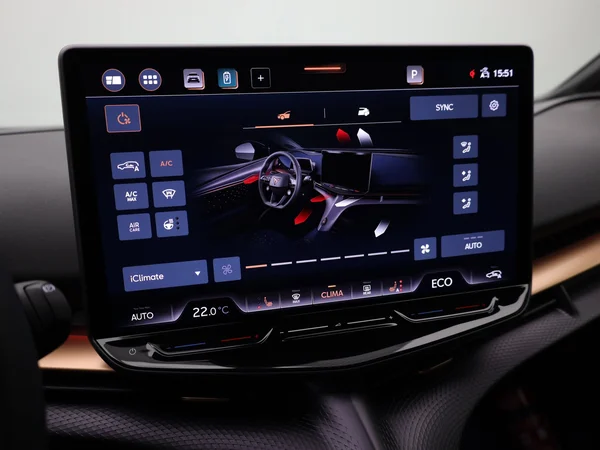 CUPRA Tavascan (2025) — foto 17 van 20
