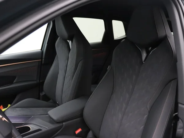 CUPRA Terramar e-Hybrid (PHEV) (2025) — foto 9 van 17