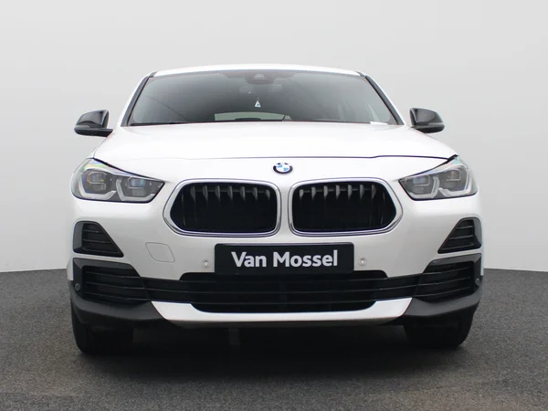 BMW X2 (2022) — foto 23 van 38