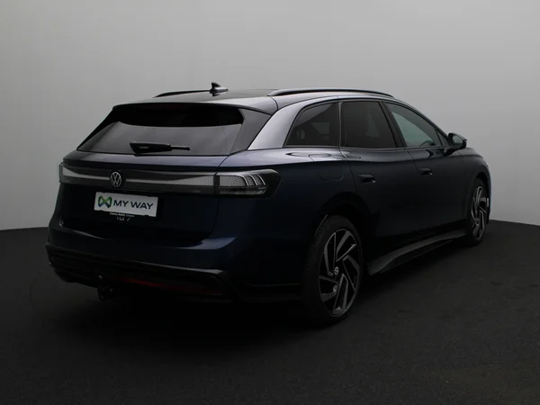 VOLKSWAGEN ID.7 Tourer (2025) — foto 11 van 17