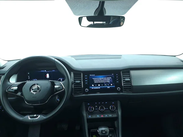 Skoda Kodiaq (2021) — foto 5 van 27