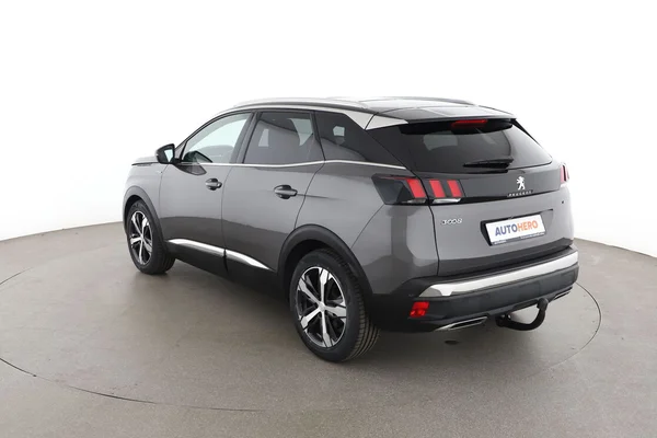 Peugeot 3008 (2018) — foto 10 van 16