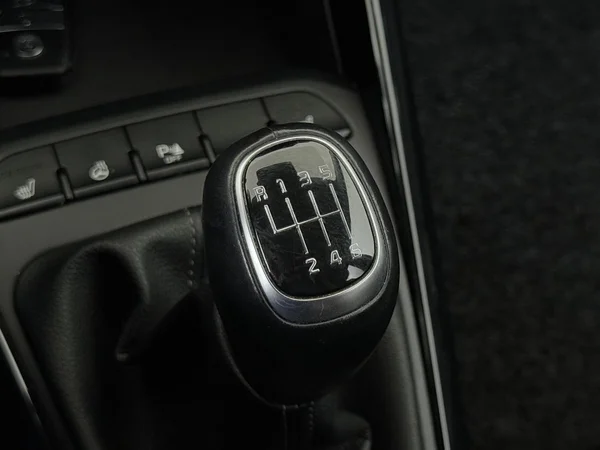 KIA Rio (2021) — foto 4 van 26