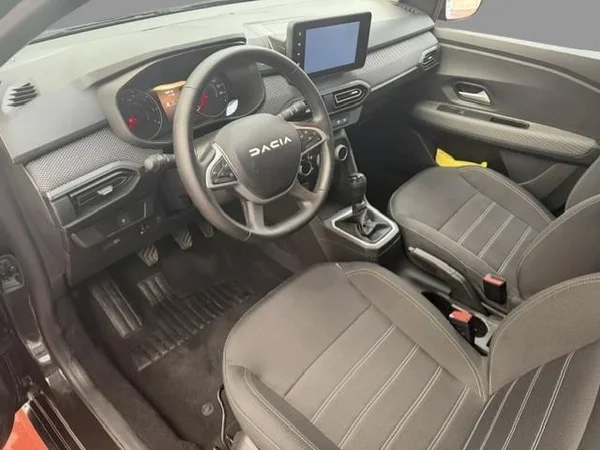Dacia Sandero Stepway (2025) — foto 16 van 17