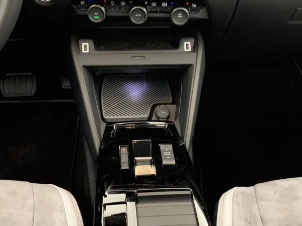 Citroen C4 (2025) — foto 9 van 28
