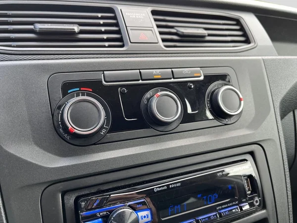 VOLKSWAGEN Caddy Van Dsl (2020) — foto 2 van 17