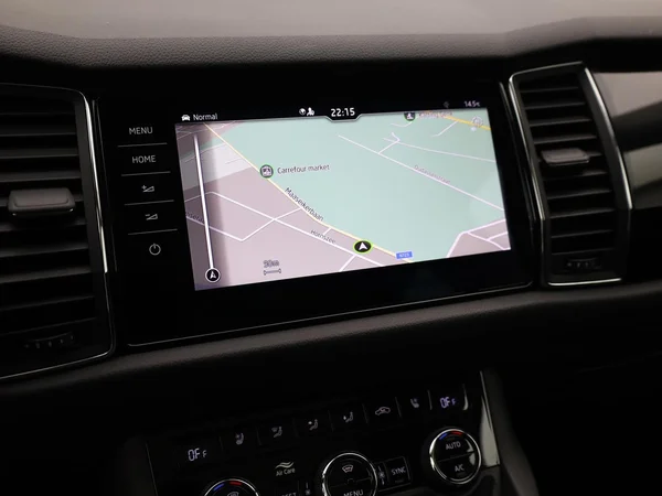 SKODA Kodiaq (2021) — foto 16 van 28