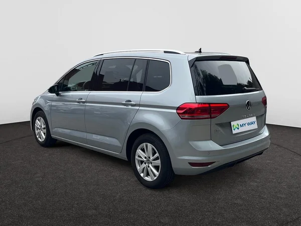 VOLKSWAGEN Touran (2025) — foto 15 van 18